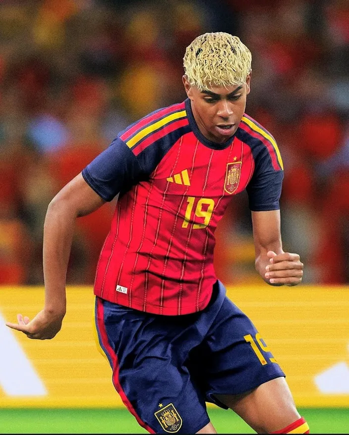 Lamine Yamal Spain 2026 Home Kit [Embroidery] (S)