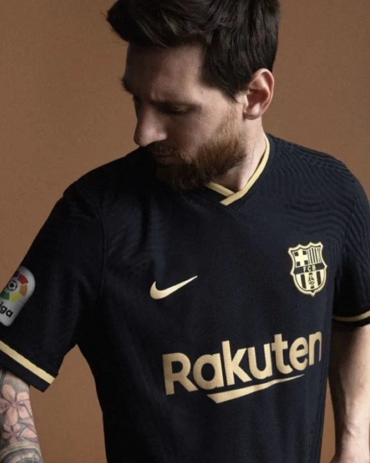 Messi Barcelona 20-21 Away kit